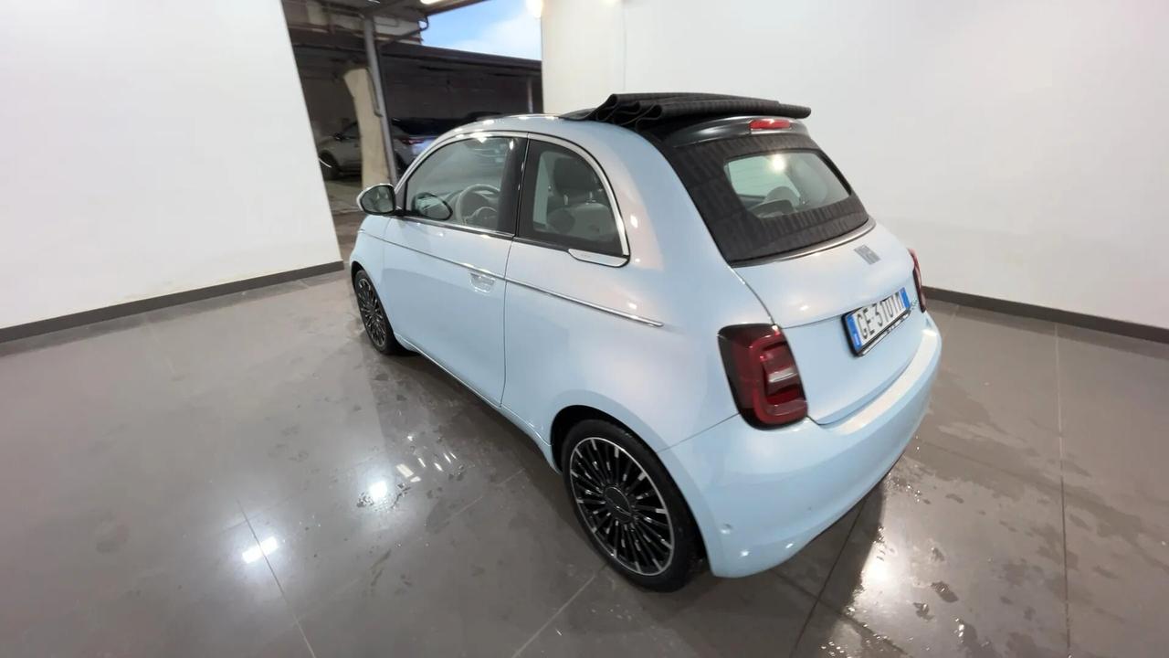 Fiat 500 500e Cabrio 42 kWh La Prima