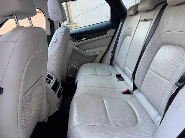 JAGUAR F-Pace 2.0 D 163 CV AWD aut. R-Dynamic SE