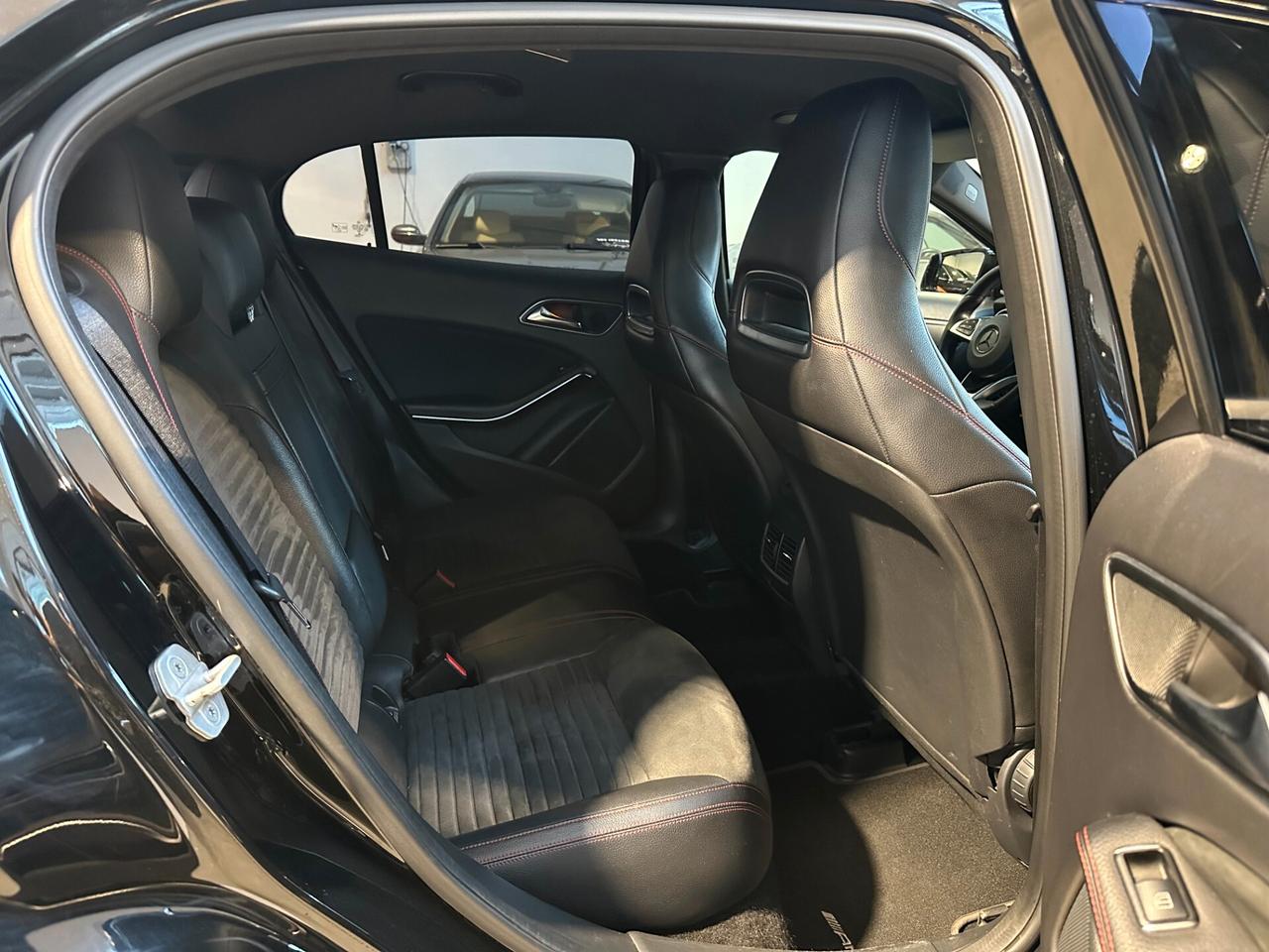 Mercedes-benz GLA 180 d Automatic Premium AMG - Harman Kardon Baule elettrico
