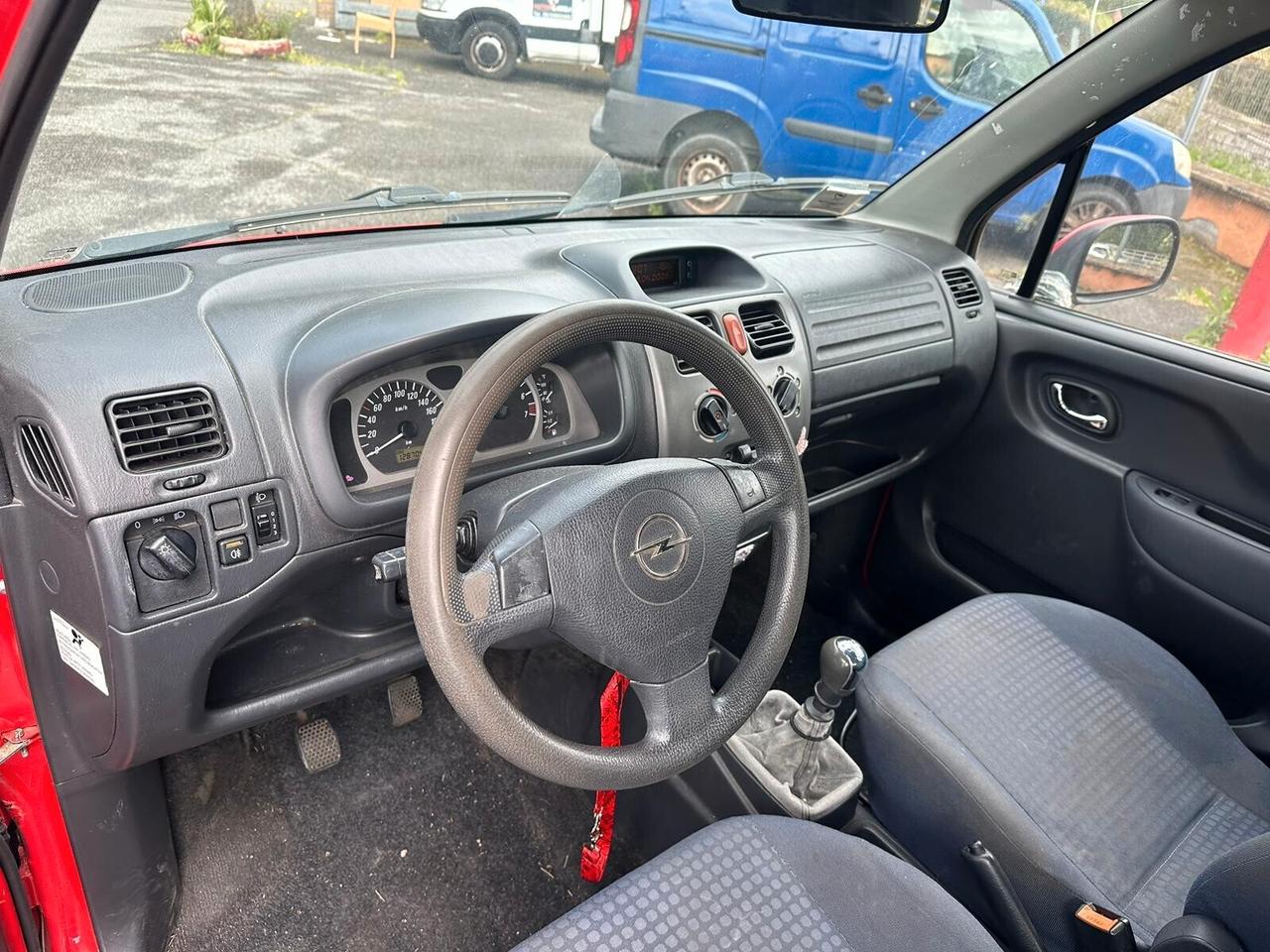Opel Agila 1.2 16V Club