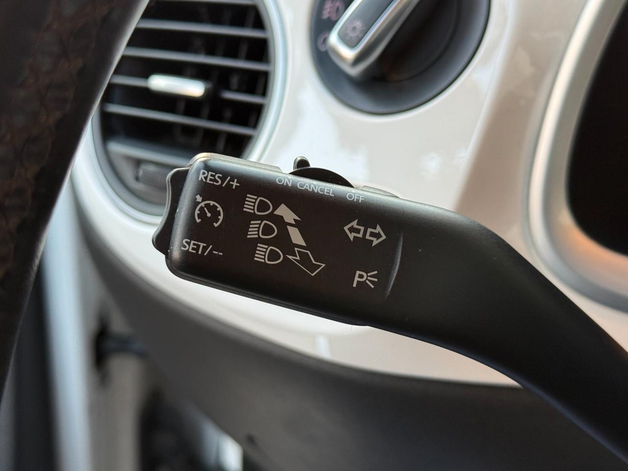 Volkswagen Maggiolino 1.6 TDI 105CV Design - 2013