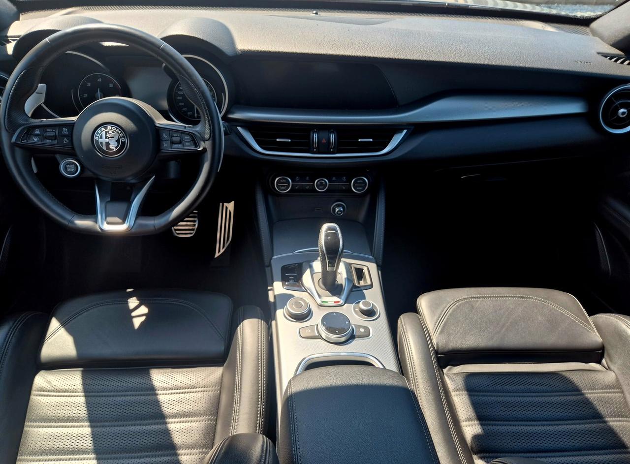 Alfa Romeo Stelvio 2.2 Turbodiesel 210 CV AT8 Q4 Veloce