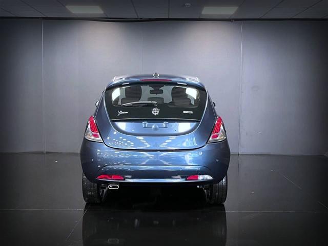 LANCIA Ypsilon 1.0 FireFly 5 porte S&S Hybrid Ecochic Silver