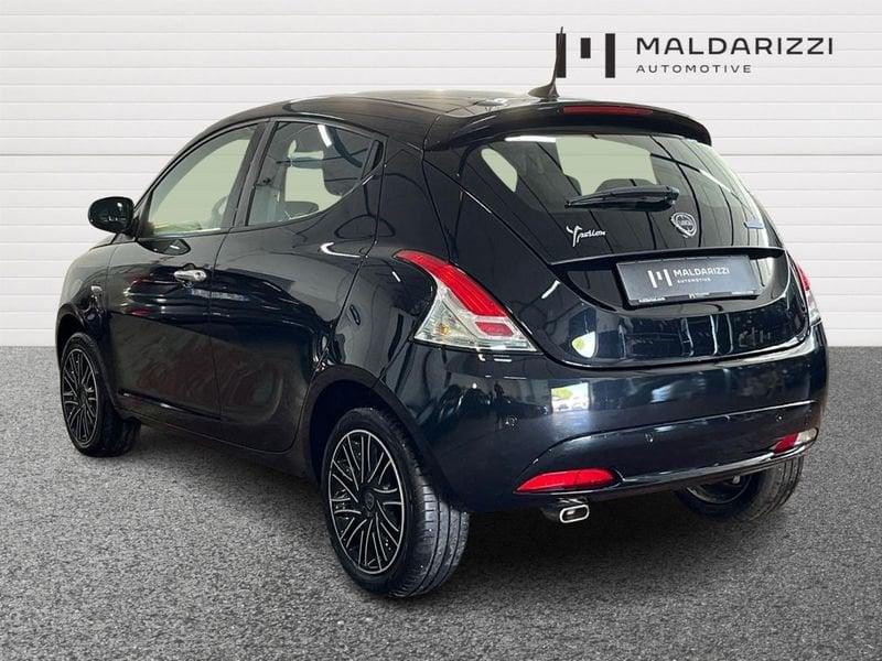 Lancia Ypsilon III 2021 1.0 firefly hybrid Gold s&s 70cv 5p.ti