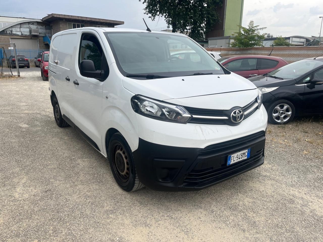 Toyota Proace Proace Verso 1.6D L0 S Comfort