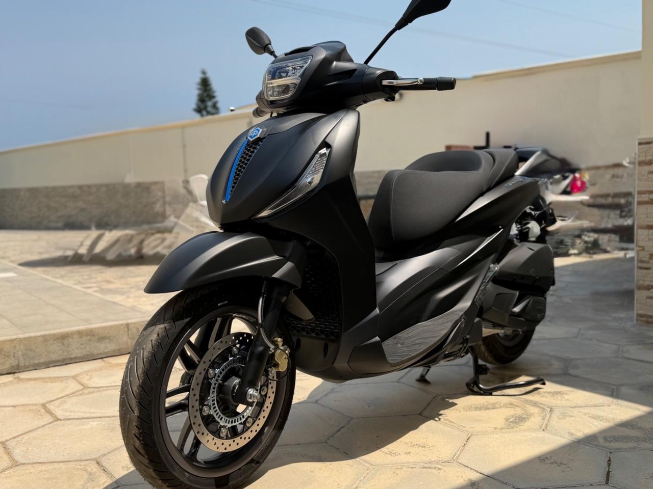 Piaggio Beverly 300 i.e. 320 hp s
