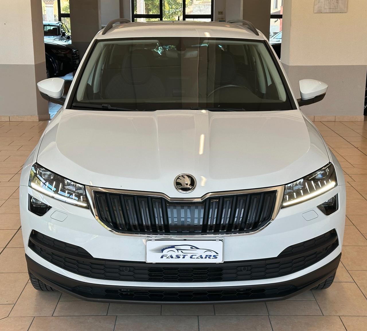 SKODA KAROQ AMBITION 2.0 TDI DSG *CARPLAY*NAVI*NEOPATENTATI*