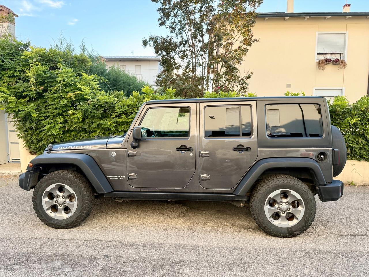 Jeep Wrangler Unlimited 2.8 crd Rubicon auto E6 HARD TOP & SOFT TOP