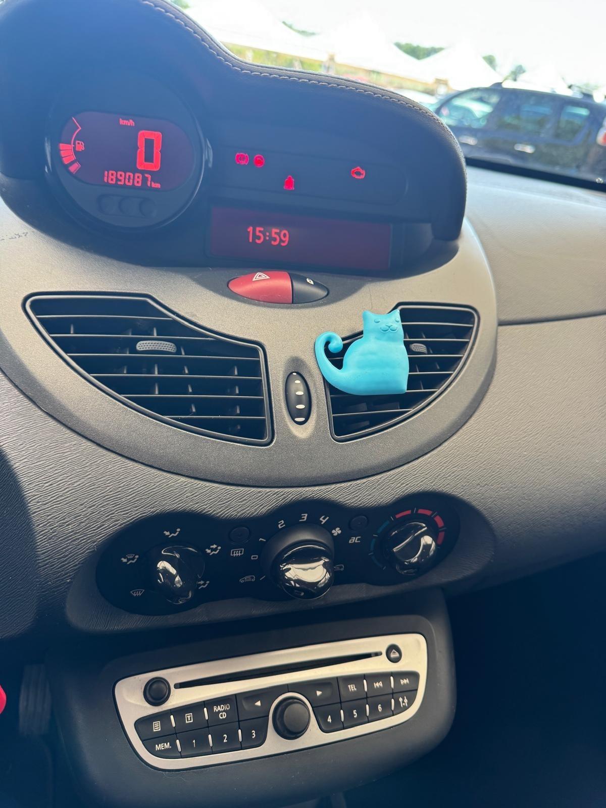 Renault Twingo 1.2 16V Dynamique 76CV 56KW