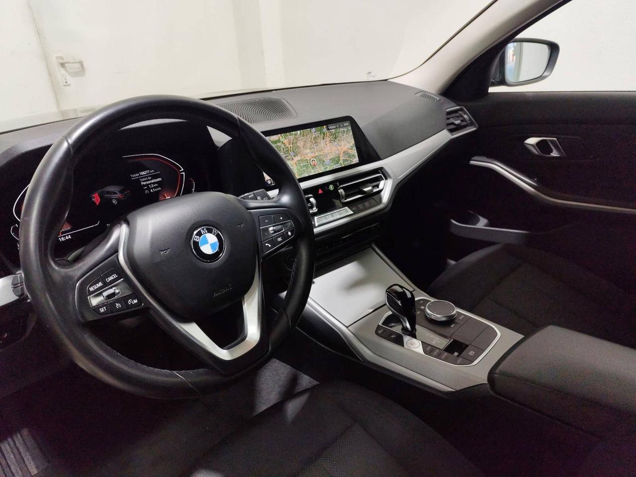 BMW Serie 3 318d Touring 48V Business Advantage