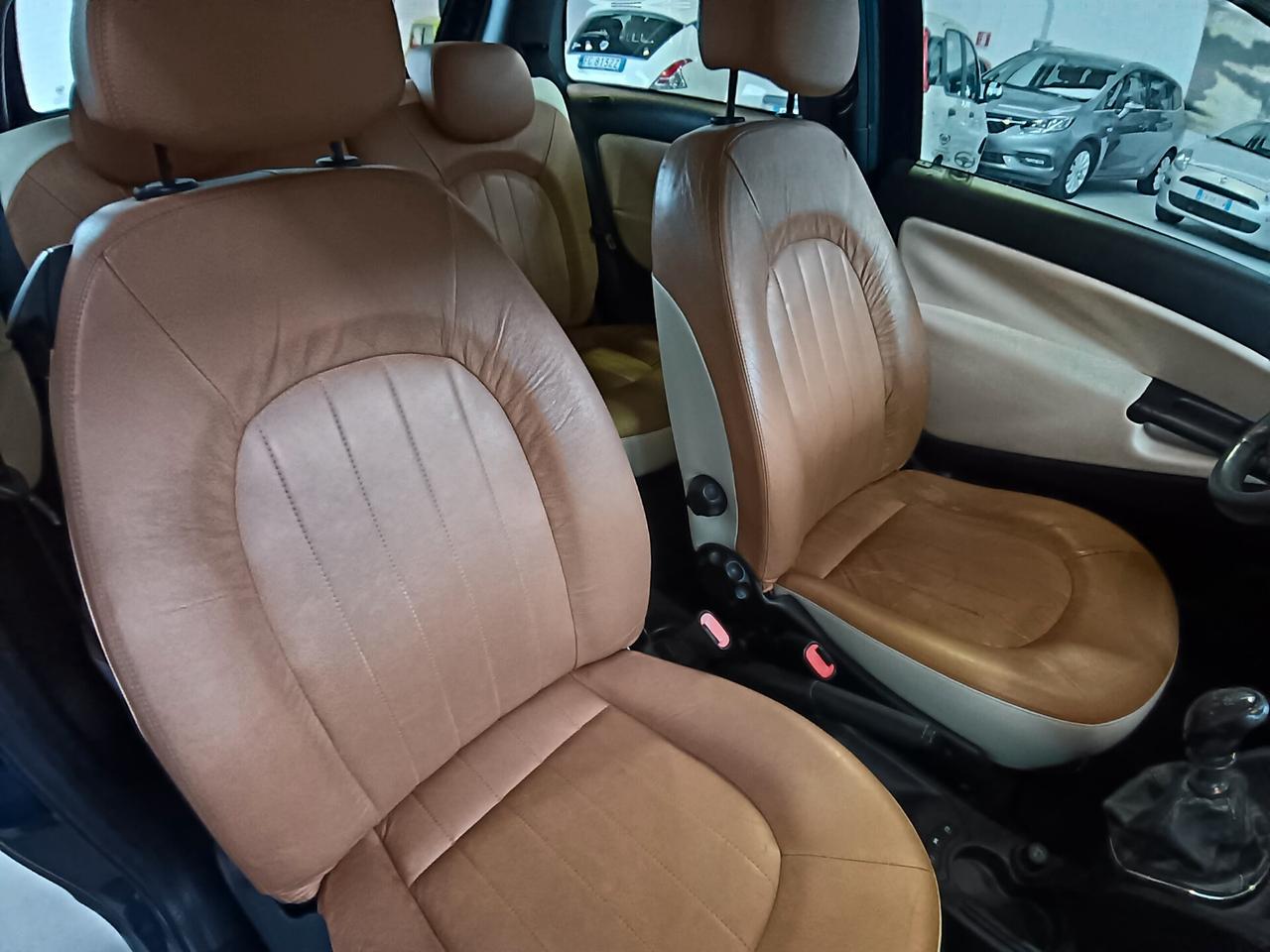 Lancia Ypsilon 1.2 16V Platino