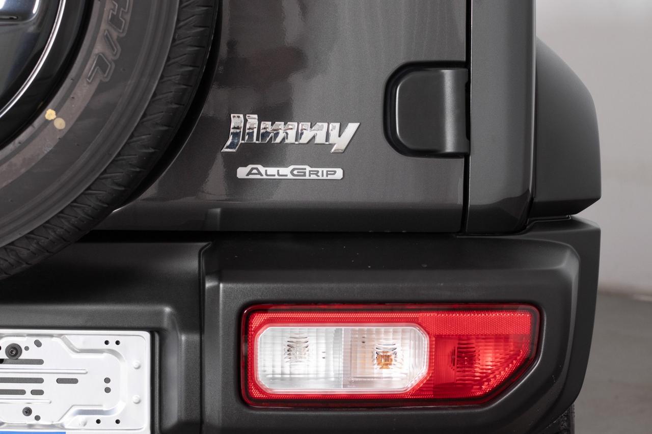 Suzuki Jimny 1.5 Top 4wd Allgrip Auto 102cv 4 Posti