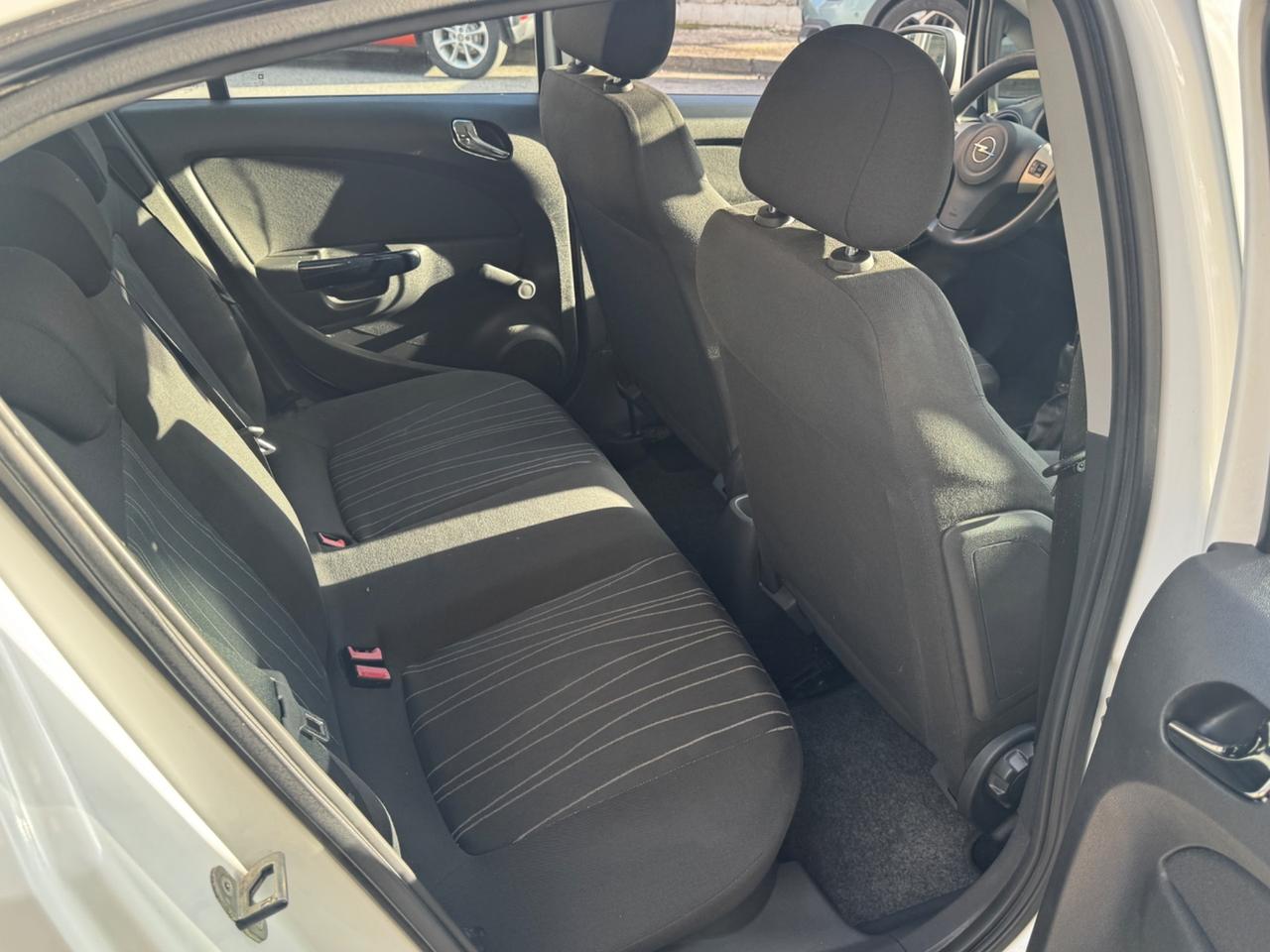 Opel Corsa 1.2 5 porte Cosmo