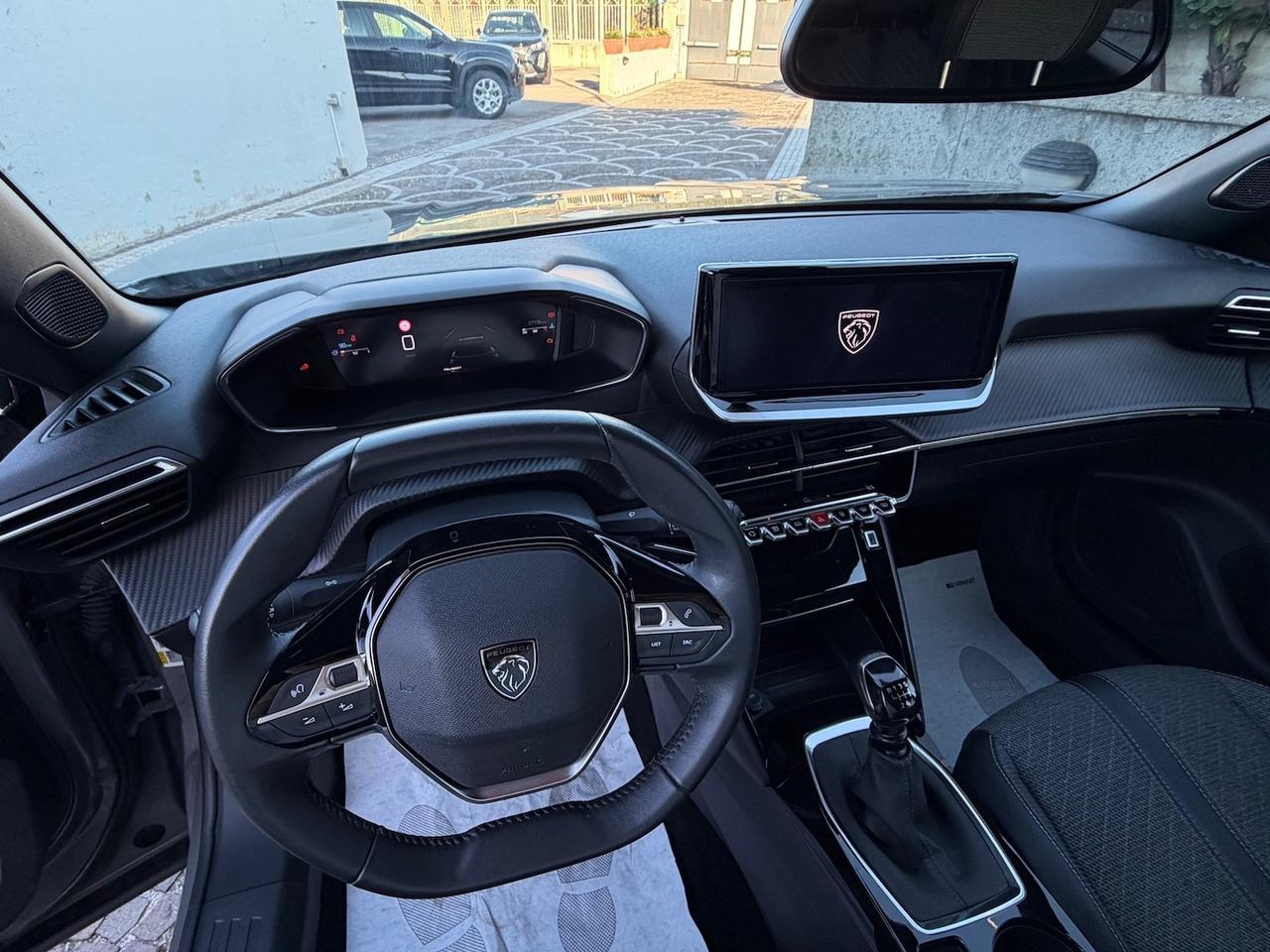 Peugeot 2008 PureTech 100 S&S Allure