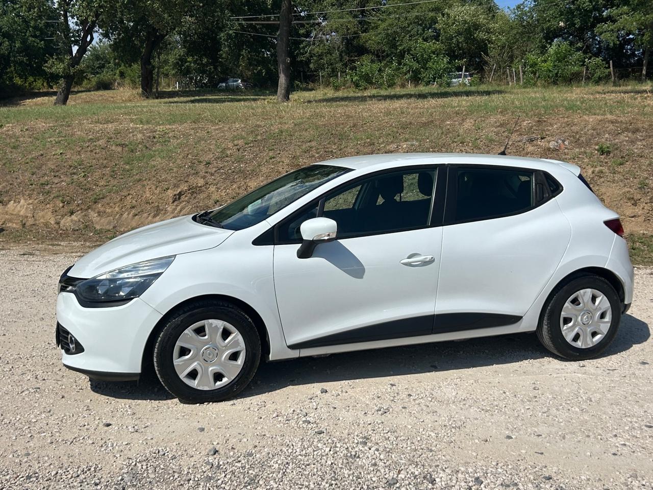 Renault Clio 1.2 75CV GPL 5 porte Wave gpl revisionato neopatentati