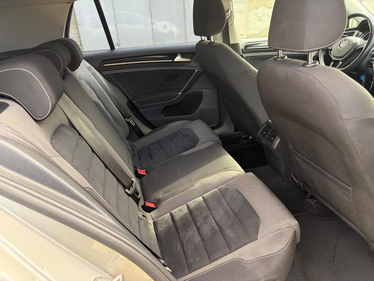 Volkswagen Golf 1.4 TGI DSG