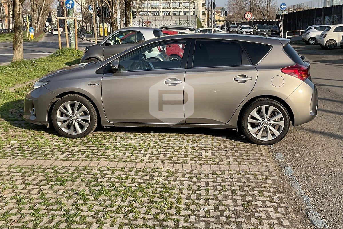 TOYOTA Auris 1.8 Hybrid Active Plus