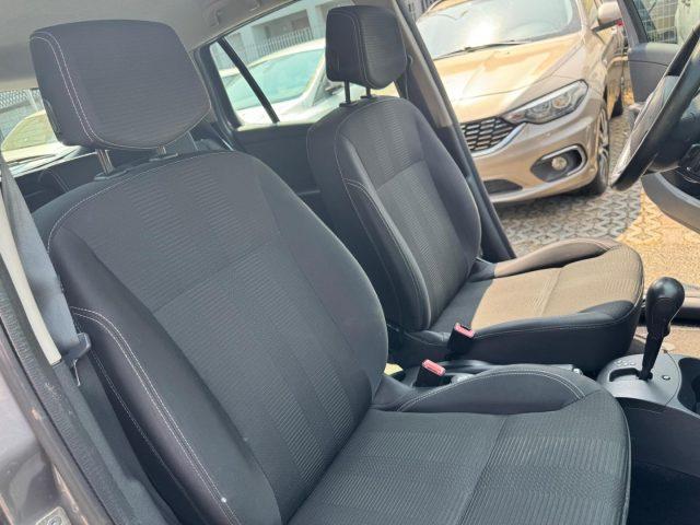RENAULT Clio 1.6 16V SporTour AUT. 20th Anniversario