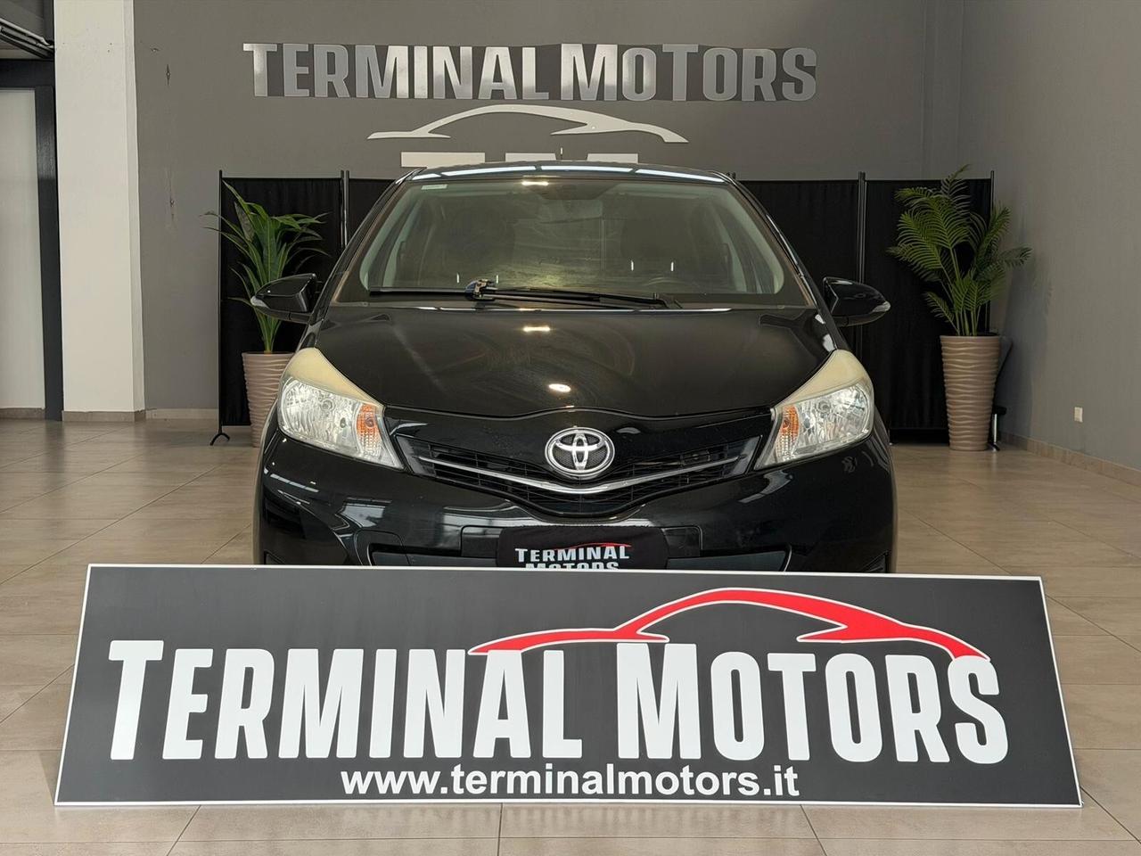 Toyota Yaris 1.0 5 porte Lounge