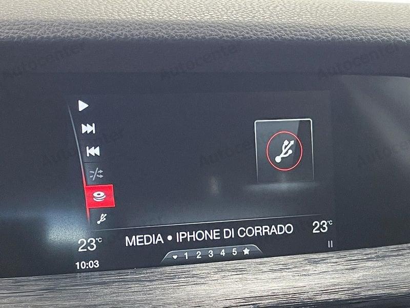 Alfa Romeo Stelvio 2.2 t Business Q4 190cv auto my19