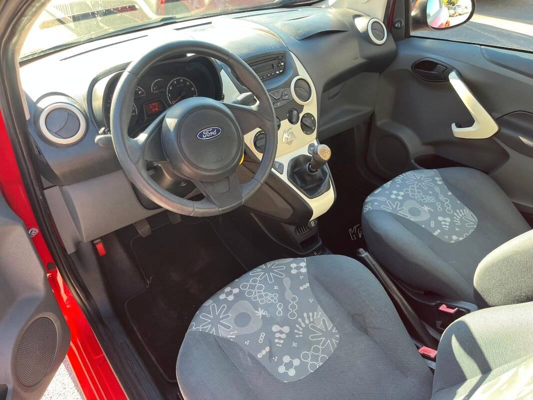 Ford Ka 1.2 Titanium s esp,tcs 69cv E5