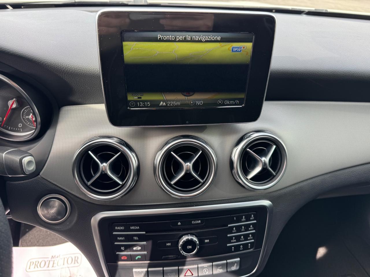 Mercedes-benz GLA 200 d Automatic Sport