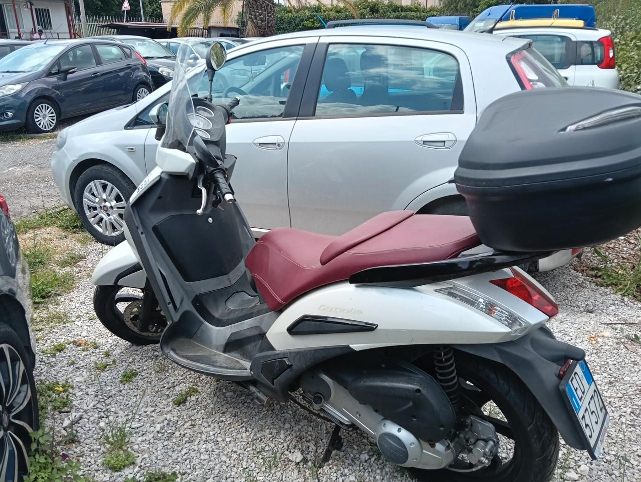 Peugeot Geopolis 300