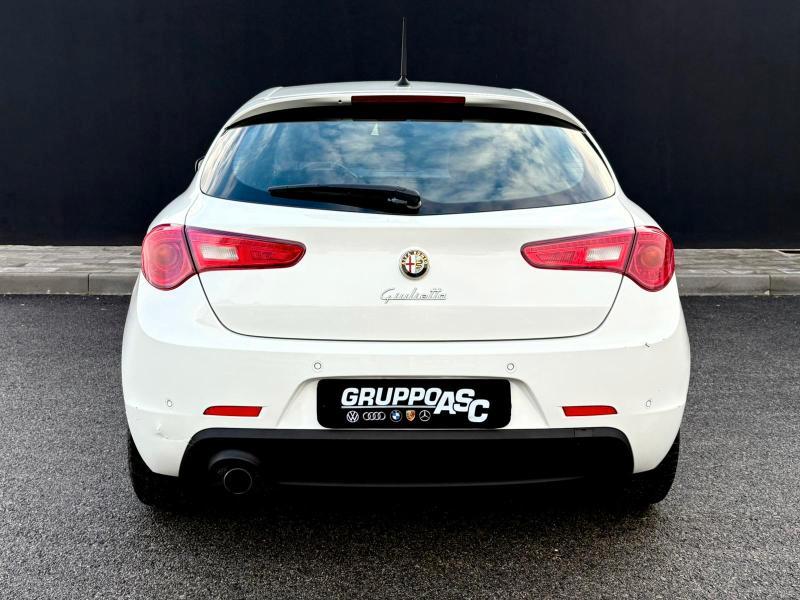Alfa Romeo Giulietta 1.4 tb Progression 105cv E6 OK NEOPATENTATI