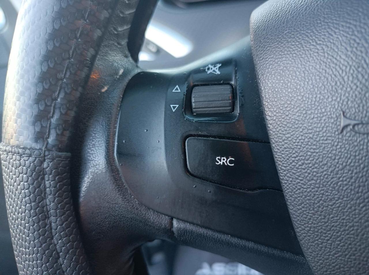 Peugeot 2008 BlueHDi 100 Active