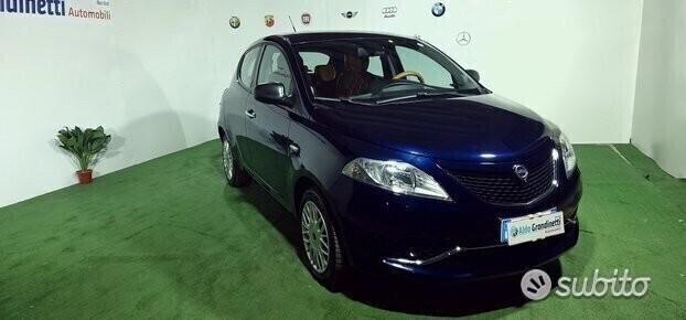 Lancia Ypsilon 1.2 silver 69cv anno 2017