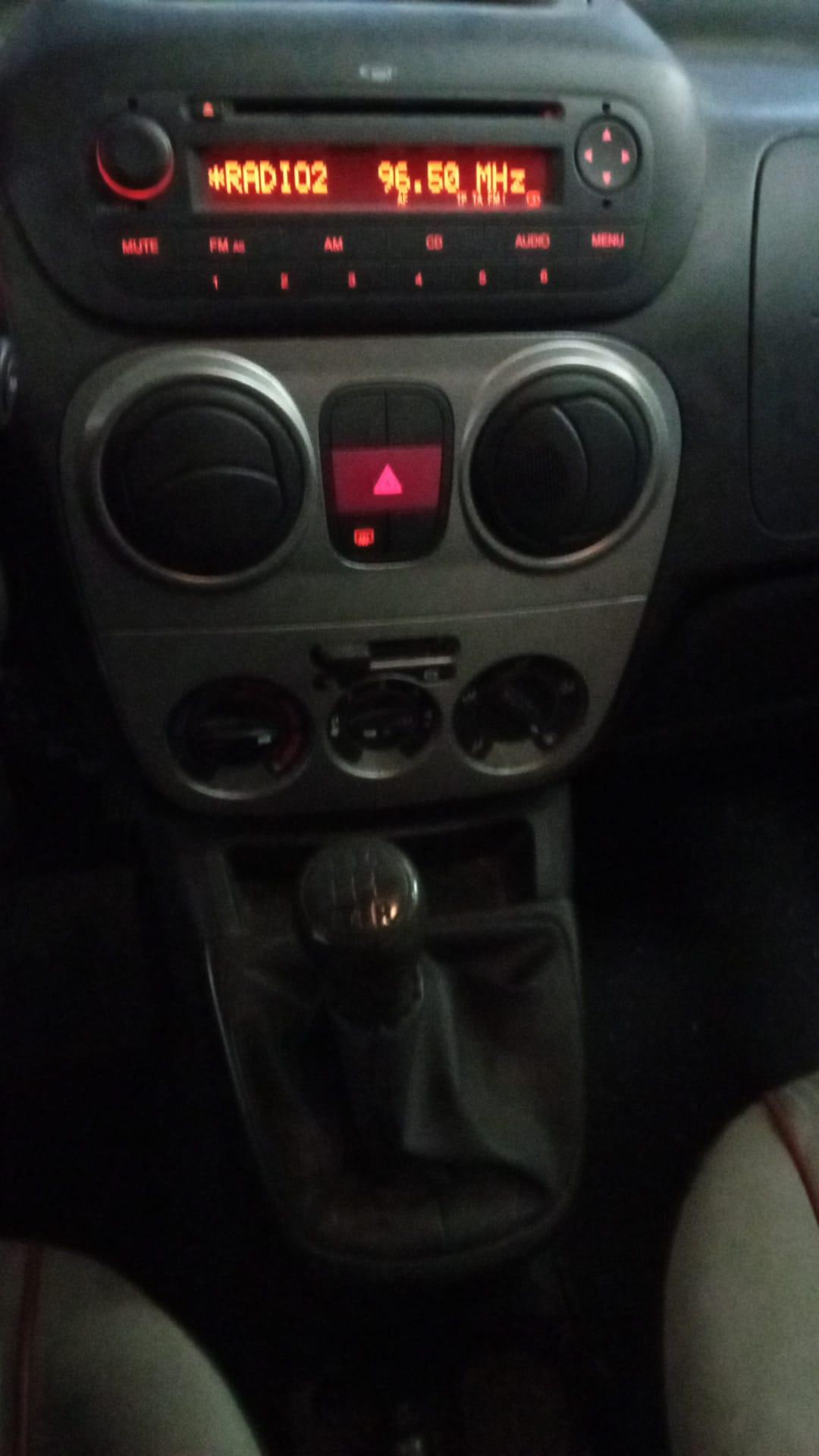 Peugeot Bipper Tepee 1.3 HDi 75 FAP Outdoor