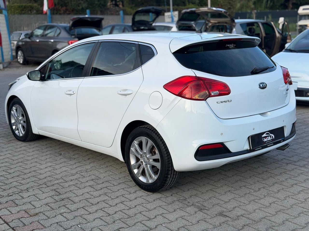 Kia Ceed cee'd 1.6 CRDi 110 CV 5 porte Cool