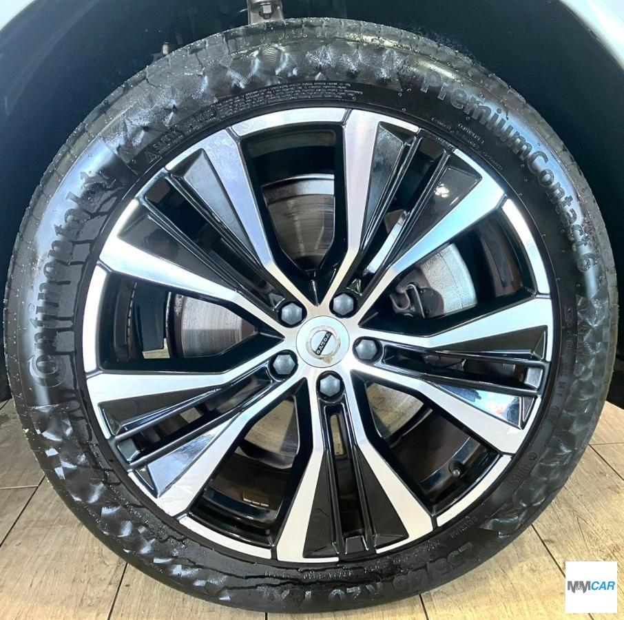 VOLVO - XC60 - Scegli Versione