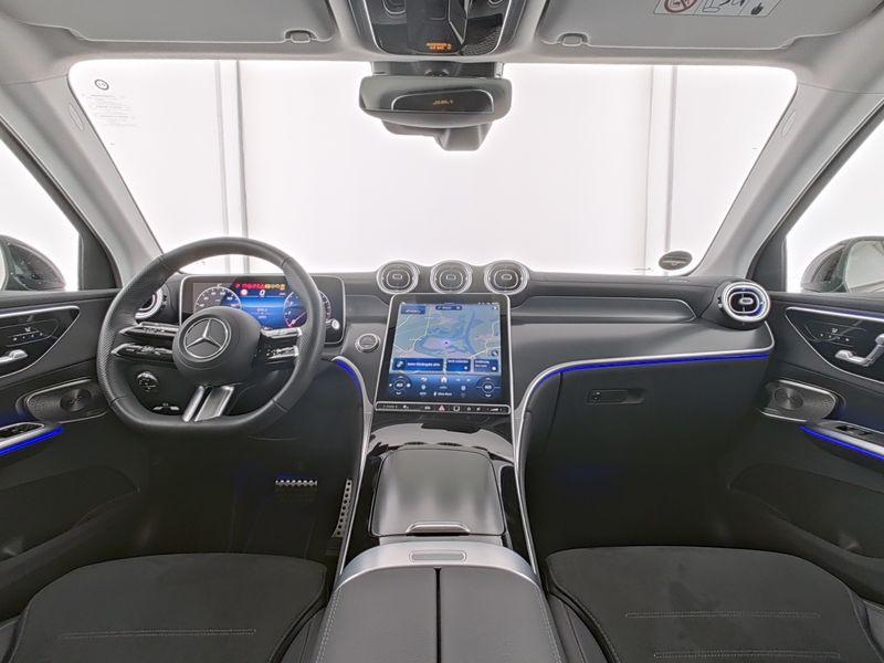 Mercedes-Benz 200 4matic Automatic AMG Line Advanced Plus