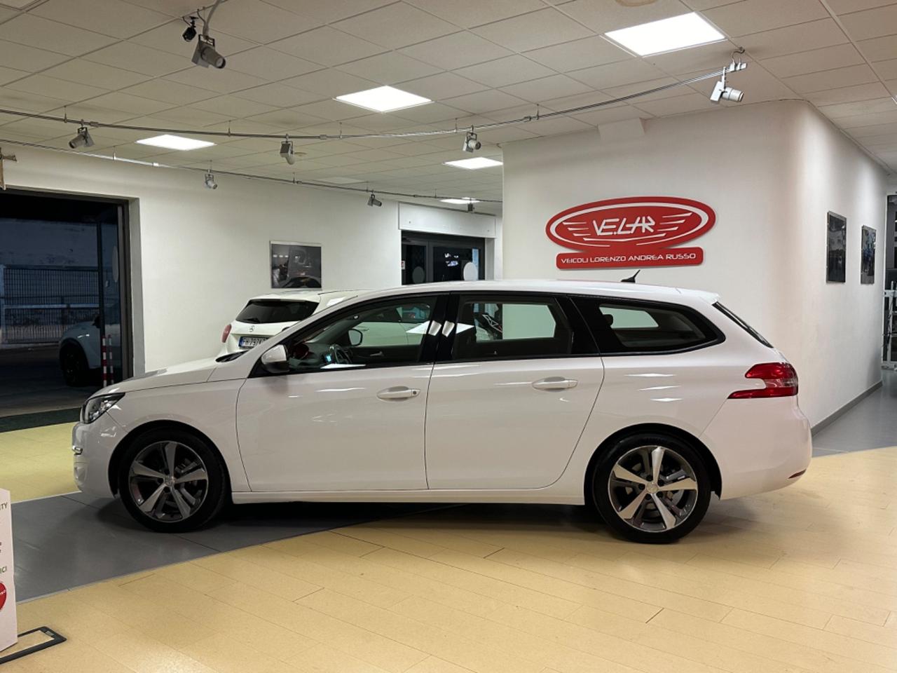 Peugeot 308 BlueHDi 120 S&S SW Business