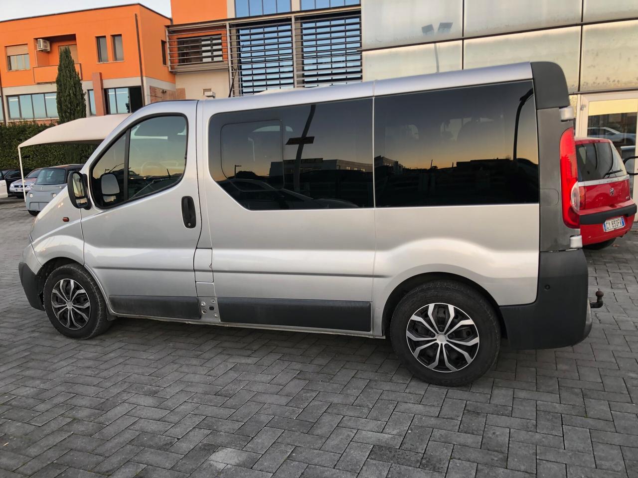 Opel Vivaro 27 2.0 CDTI 120CV PC-TN Combi 9 posti