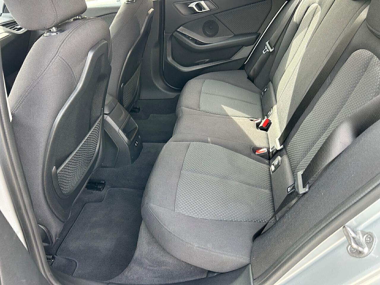 BMW 116d 5 porte Business Advantage 2020