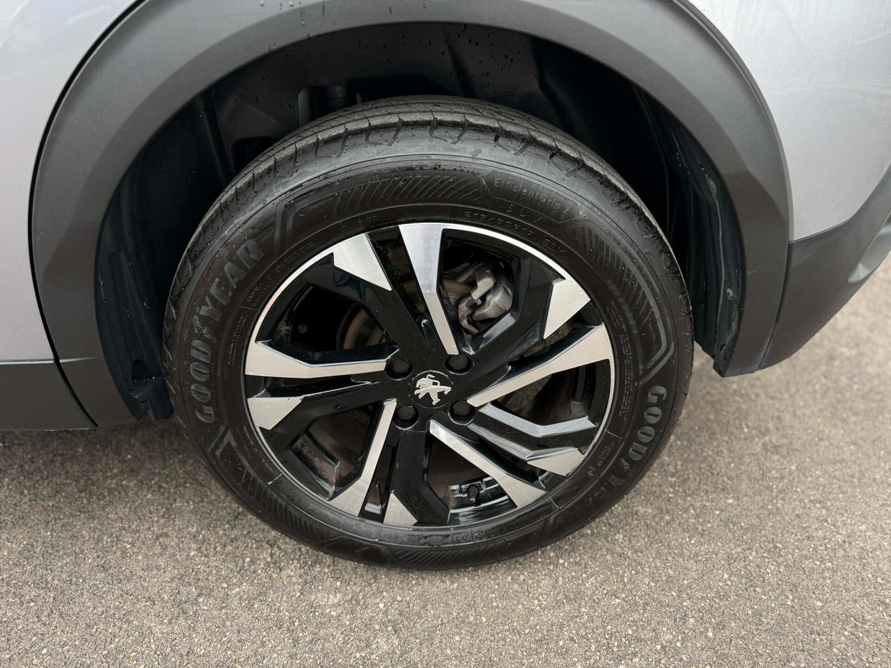 Peugeot 2008 BlueHDi 130 S&S EAT8 Allure Pack
