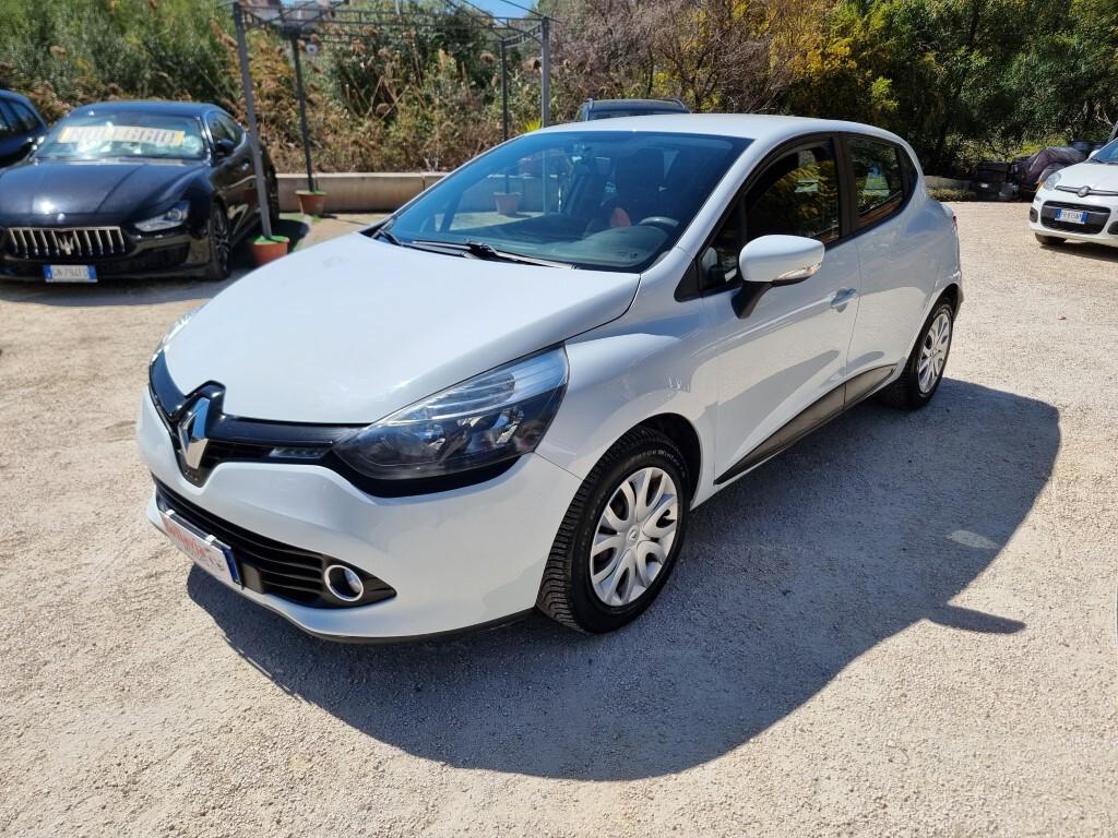 Renault Clio 1.5 dCi 75cv AUTOCARRO 4 POSTI