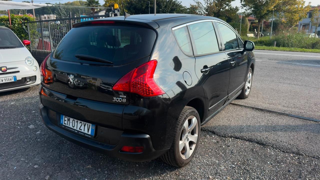 Peugeot 3008 1.6 e-HDi 112CV cambio robotizzato Stop&Start Allure