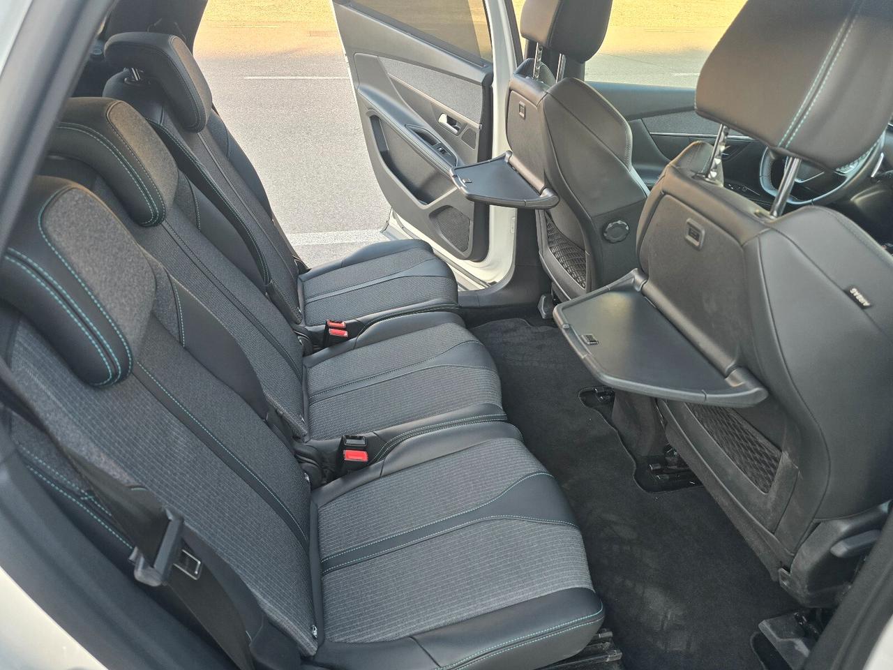 Peugeot 5008 BlueHDi 130 S&S EAT8 GT