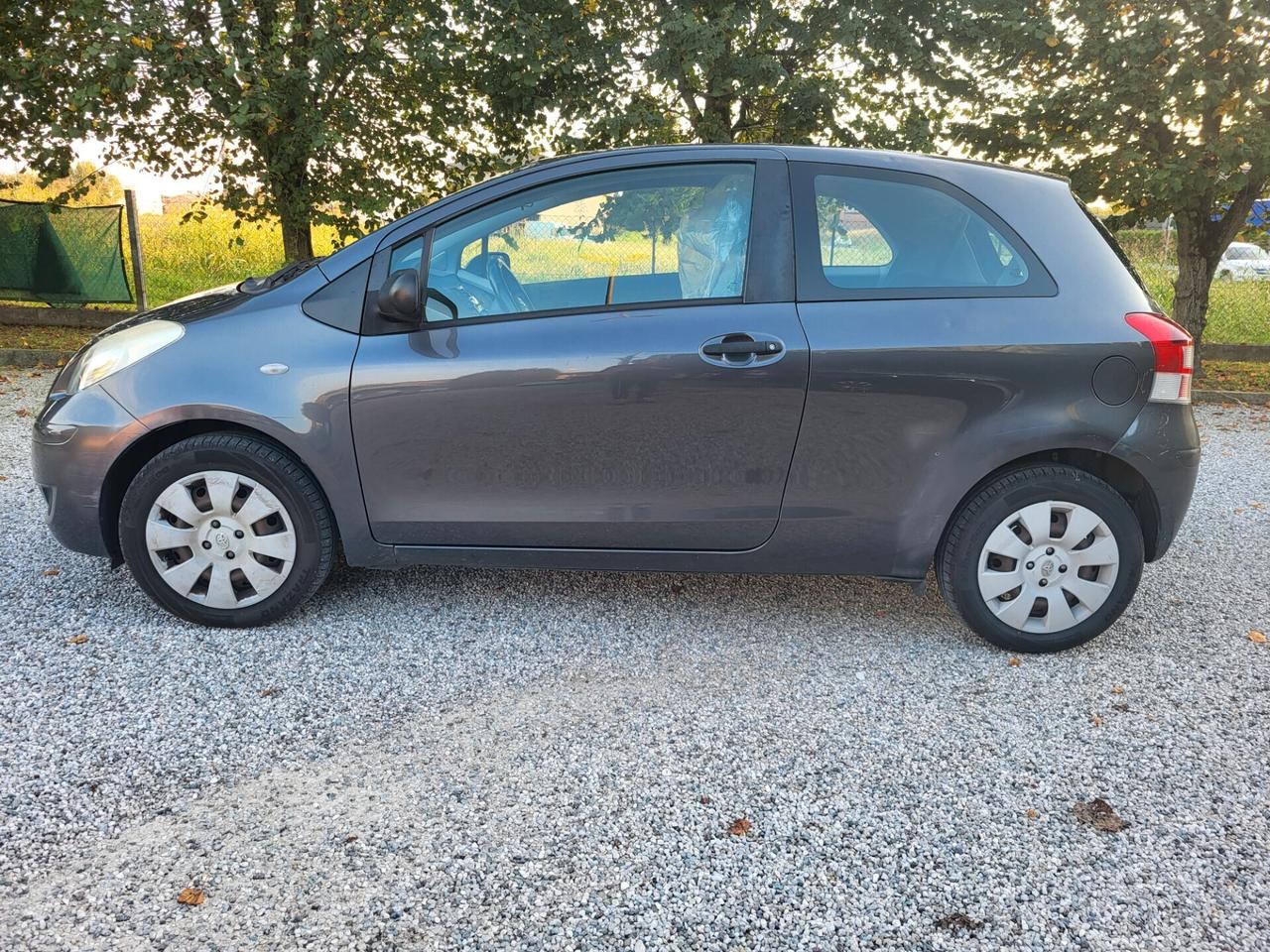 Toyota Yaris 1.0 3p Now Gpl LEGGERE BENE