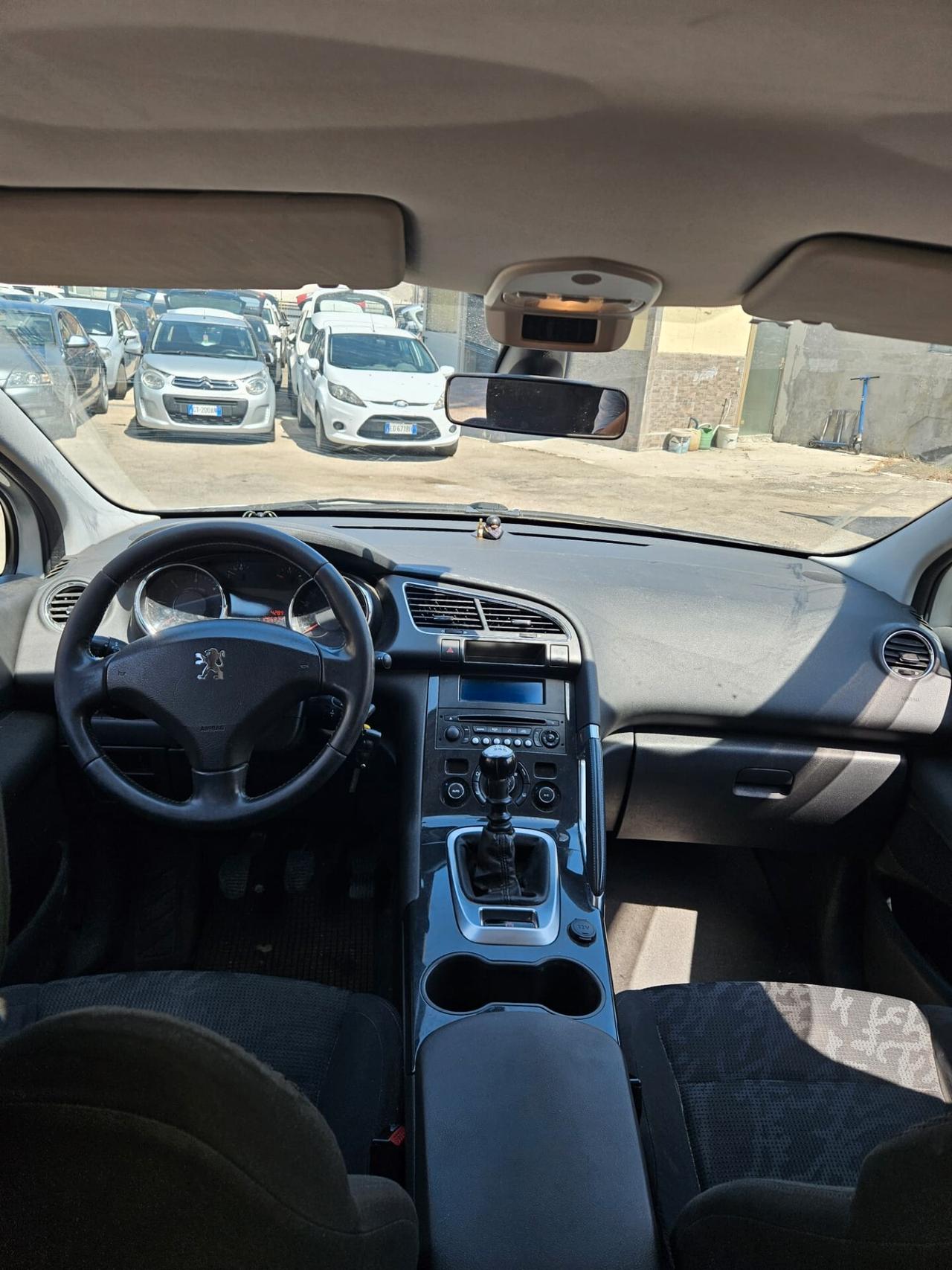 Peugeot 3008 1.6 HDi 115CV Allure