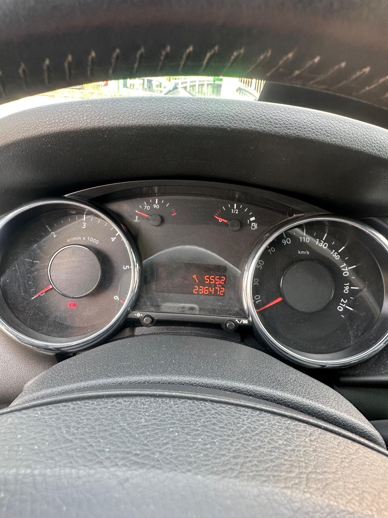 Peugeot 3008 1.6 HDi 110CV Business