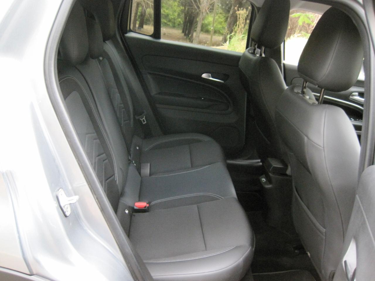 Jeep Avenger 1.2 Turbo 100 CV Summit