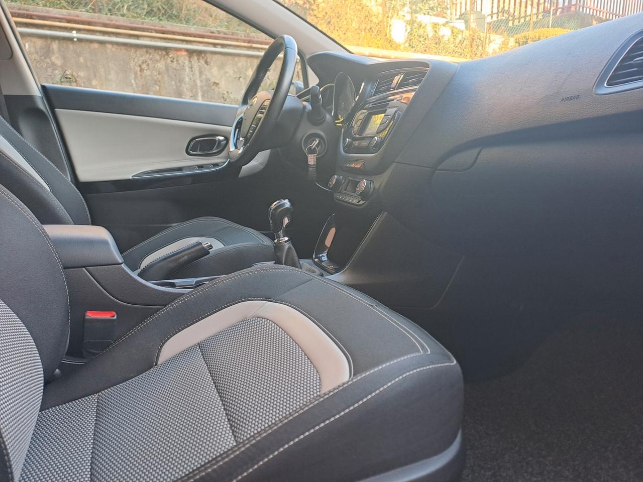 KIA CEED 1.6 CRDI DIESEL E6