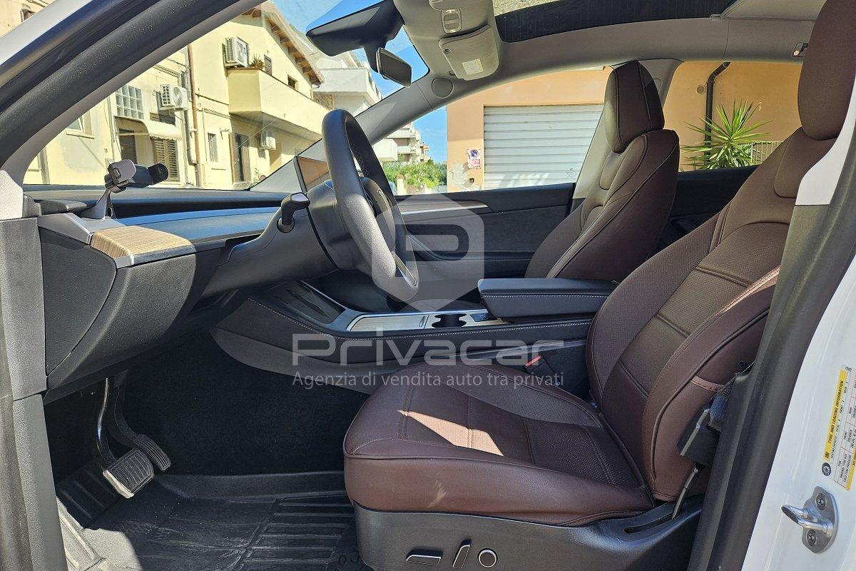 TESLA Model Y RWD