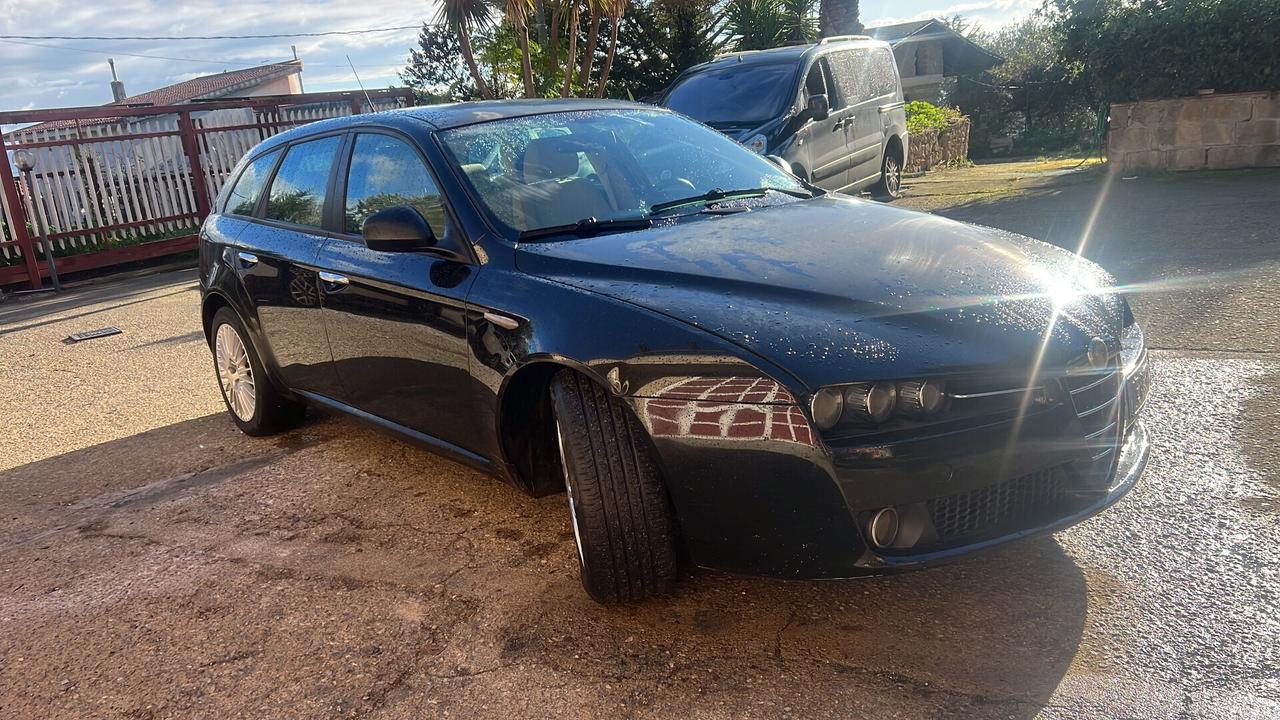 Alfa Romeo 159 1.9 JTDm 16V Sportwagon