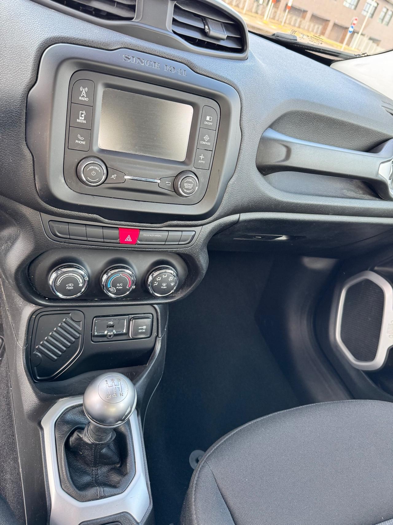 Jeep Renegade 1.6 E-TorQ EVO Sport