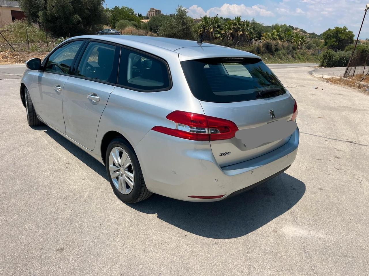 Peugeot 308 BlueHDi 120 S&S SW Business